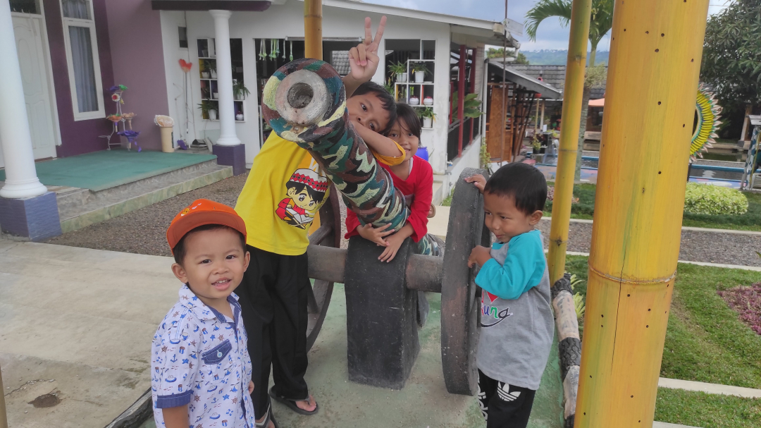 https://tasyakuran-khitan-fathan.khitanan.id/dirmember/00000002/asepsuherman/photo-10605-8012-l-202308270742.jpg