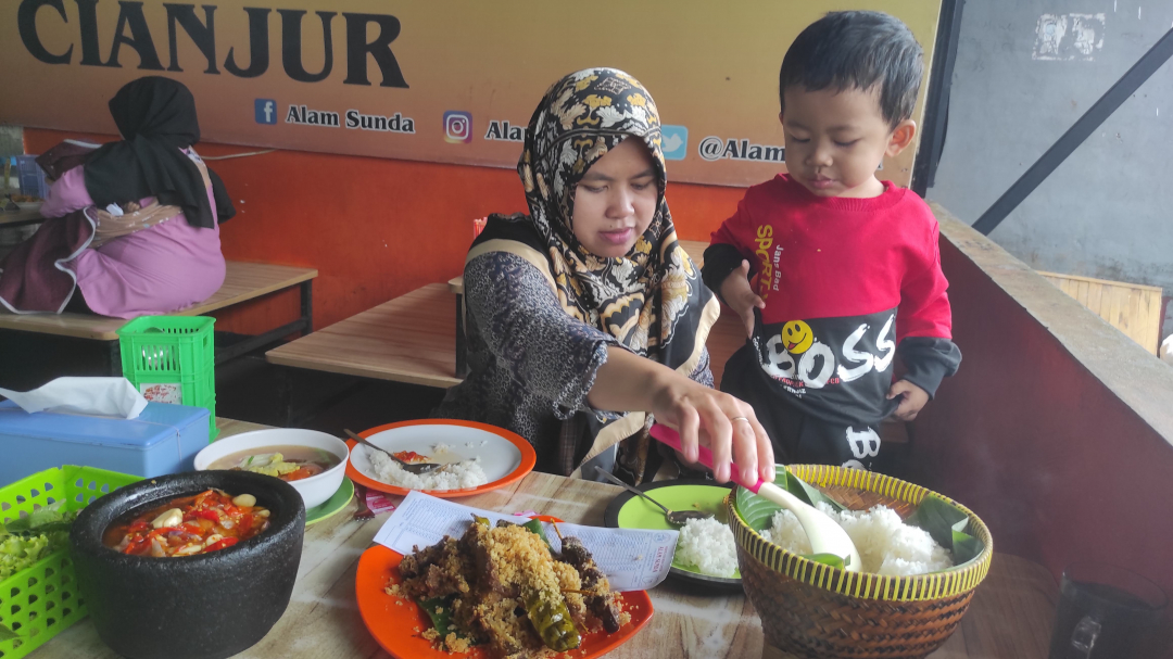 https://tasyakuran-khitan-fathan.khitanan.id/dirmember/00000002/asepsuherman/photo-10605-8013-l-202308270743.jpg